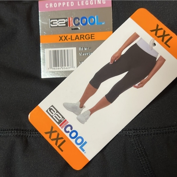 NWT 32 Degrees Women’s Cropped Tight black leggings - Picture 6 of 8